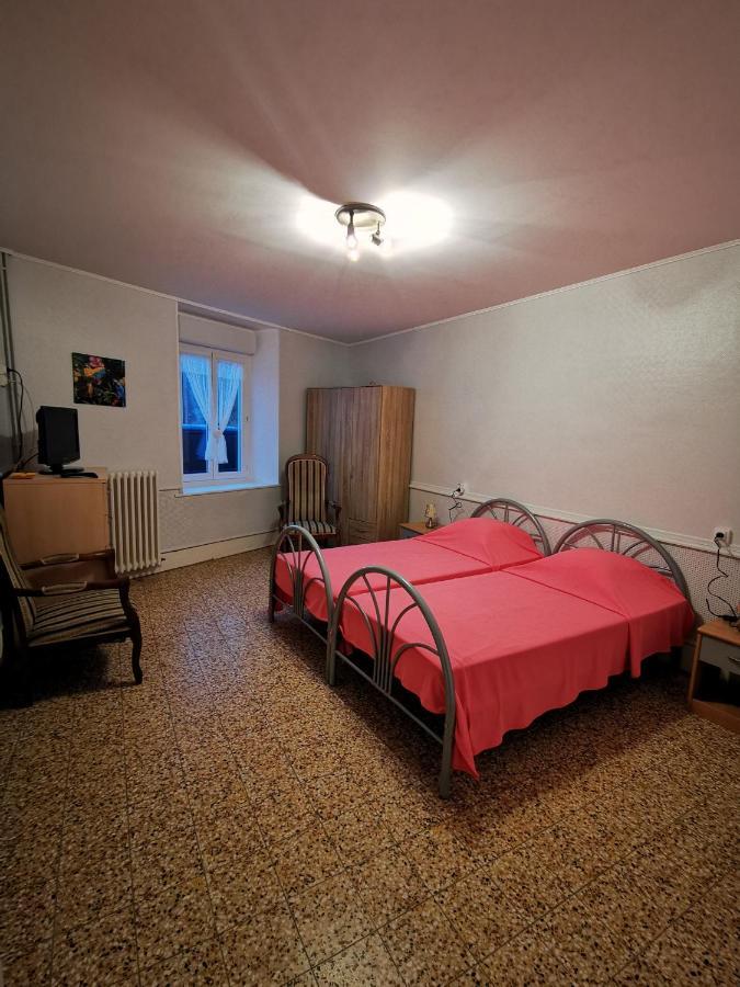 Les Geraniums Apartamento Bains-les-Bains Exterior foto
